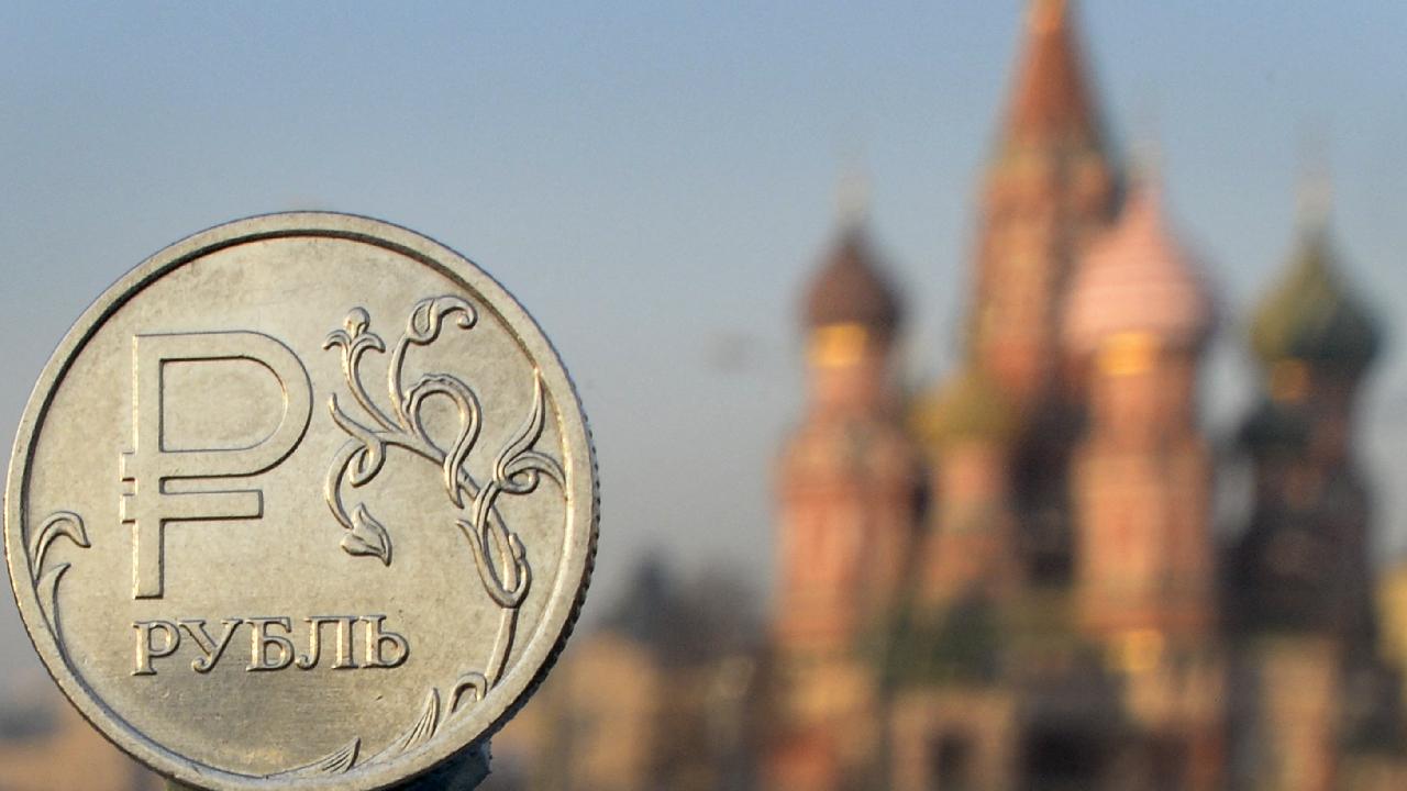 rusya-ruble-afp-1555851.jpg