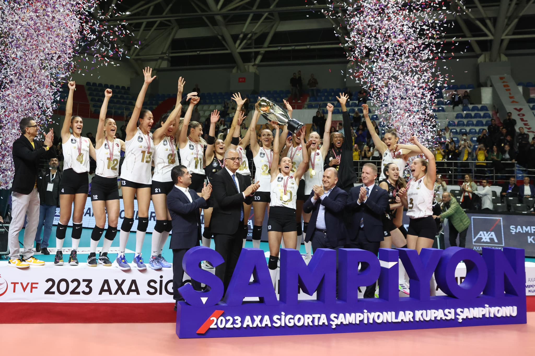 1697103015_VOL.jpg