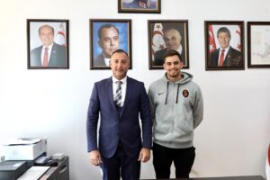 B72E2628-54A4-4810-B9E1-01FAEFF4C8A9