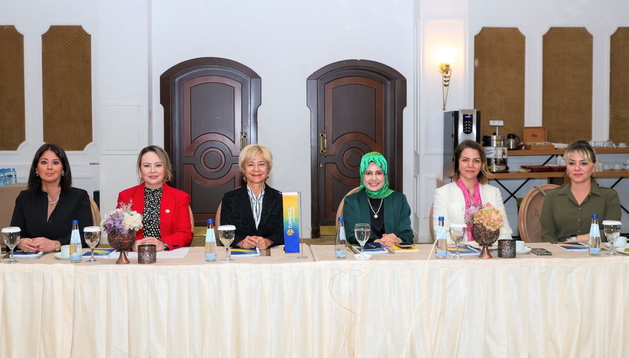 TURKCELL_GİKAD KADINLAR LİDERLİK PROGRAMI FOTOĞRAFLAR (3)