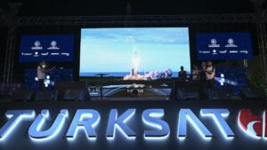 turksat-2253249.jpg