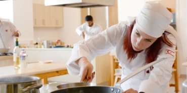 YDÜ Turizm Fakültesi Mutfağı (2)