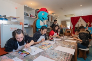 7b230d61-d59d-4212-9992-56219b94d353