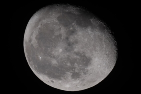 moon-2337106.jpg
