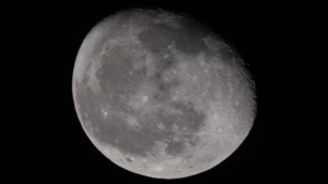 moon-2337106.jpg
