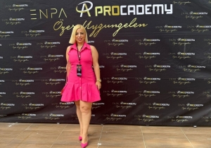 390ad280-9716-42fe-a74d-9f2b1cf8b256