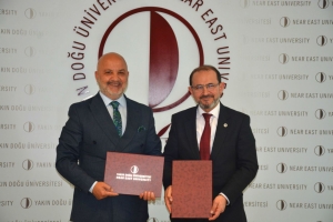 Prof. Dr. Tamer Şanlıdağ ve Prof. Dr. Eyüp Debik (2)