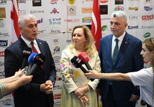 1757056627268AA-20250904-39022814-39022811-TICARET_BAKANI_BOLAT_ULUSLARARASI_GIDA_URUNLERI_VE_TEKNOLOJILERI_FUARINDA_KONUSTU