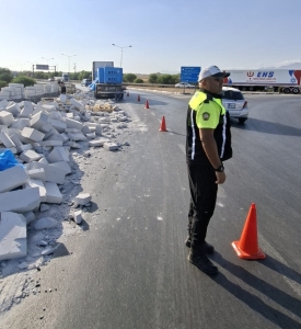 1758118440853polis uyarı (3)