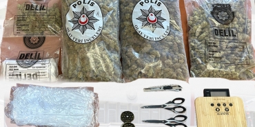 1759237973574TUTSAK OLMA OPERASYONU