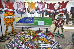 1761562654552İSLAMOĞLU CENAZE - TİM (5)