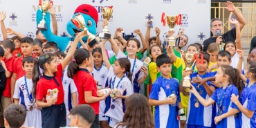 9c9b83e6-1310-4a3b-a481-baf344416eeb