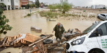 17652814189981765270386720Gönyeli su baskınları-TİM (3)