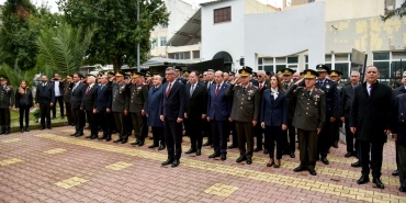 1766396713444Türkeli (Ayvasıl) Şehitleri anıldı-1-so