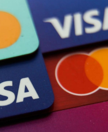 visa-mastercard-2381215.jpg
