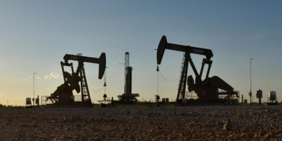 petrol-reu-1478124.jpg