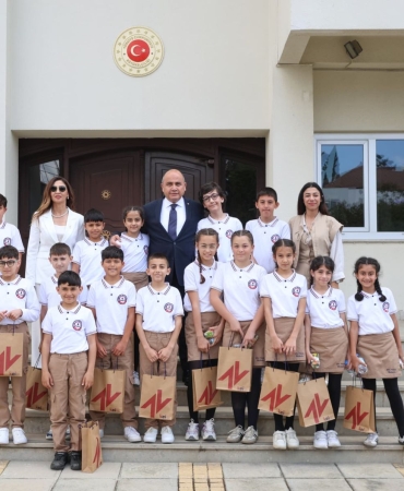 1776681849991Büyükelçi ziyaret AA (1)