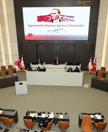 1776685862093MECLİS FOTO-BURHAN CANBAZ-2