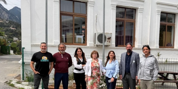 72f4f601-8ac0-4616-94c7-5389e1bc5e2b