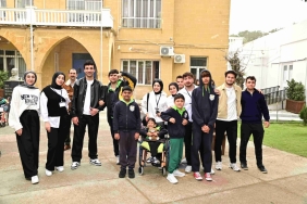 Bir Sahne, Bir Tebessüm, YDÜ (1)