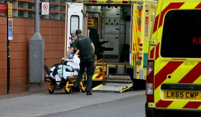 ingiltere-ambulance-aa-2322989.jpg
