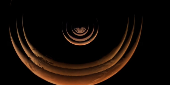 martian-2463206.jpg