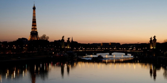 paris-eyfel-afp-1554426.jpg