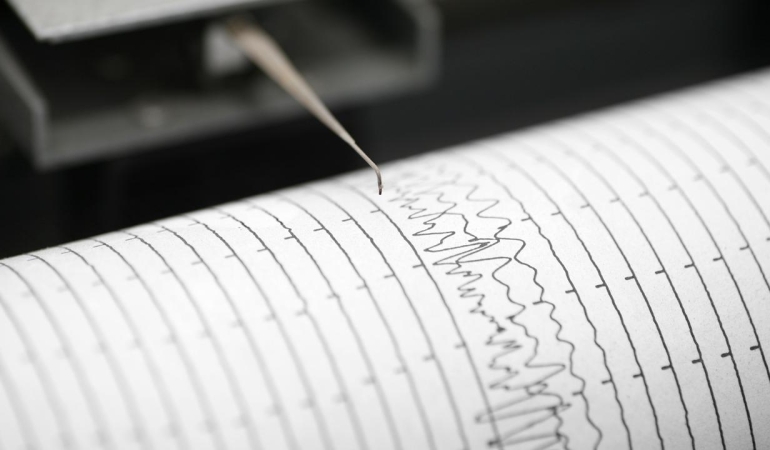 deprem-1475396.jpg