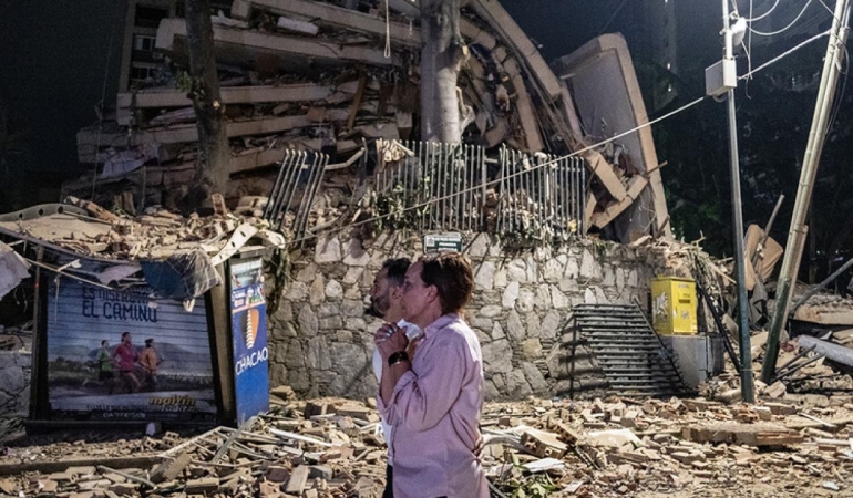 deprem-2471619.jpg