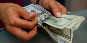 dolar-2400792.jpg