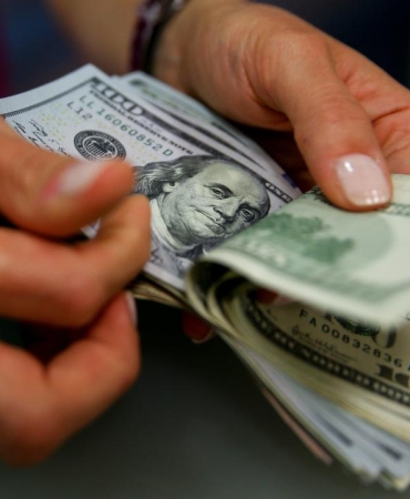 dolar-2400792.jpg