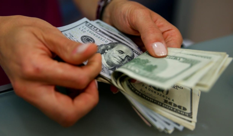 dolar-2400792.jpg