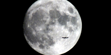 moon-2096935.jpg
