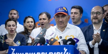 pasinyan-secim-aa-2466941.jpg