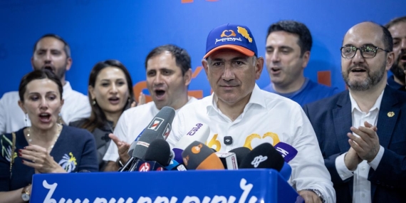 pasinyan-secim-aa-2466941.jpg