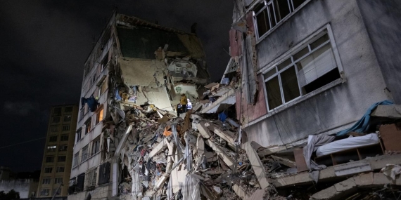 venezuela-deprem-aa-2472024.jpg