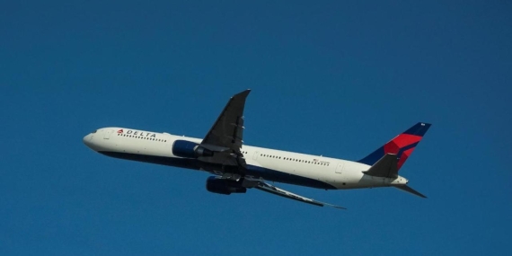 delta-ucak-reu-2029059.jpg