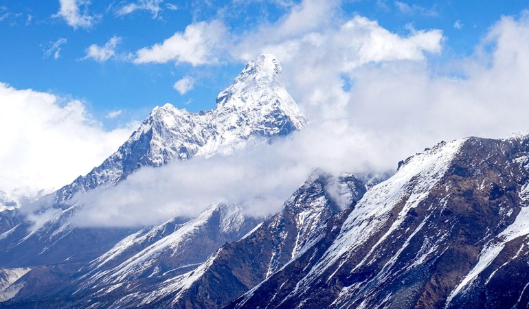 everest-afp-1576095.jpg