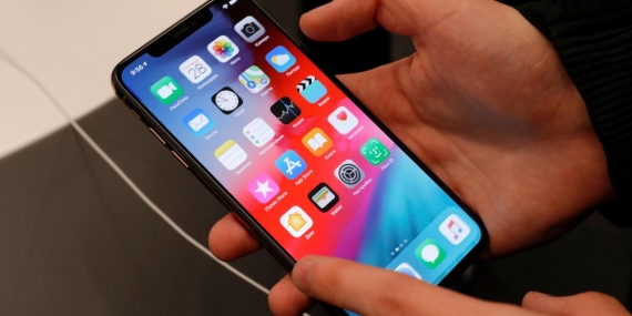 iphone-reu-1728664.jpg