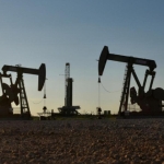 petrol-reu-1478124.jpg