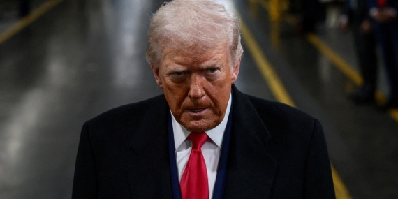 trump-re-2431411.jpg