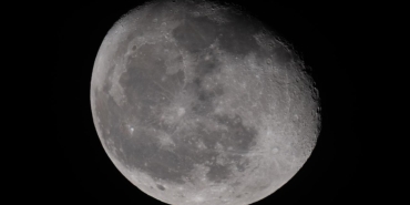 moon-2337106.jpg
