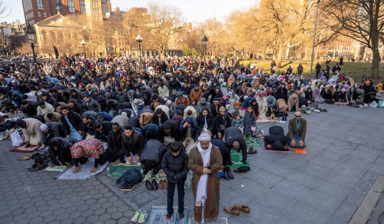bayram-namazi-nyc-2491957.jpg