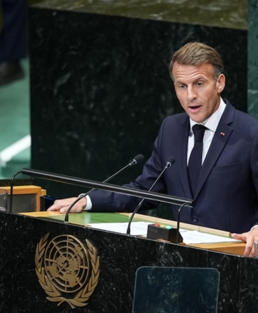 macron-bm-aa-2490307.jpg