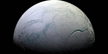 nasa-saturn-uyduru-1920339.jpg