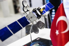 turksat-uydu-2069028.jpg
