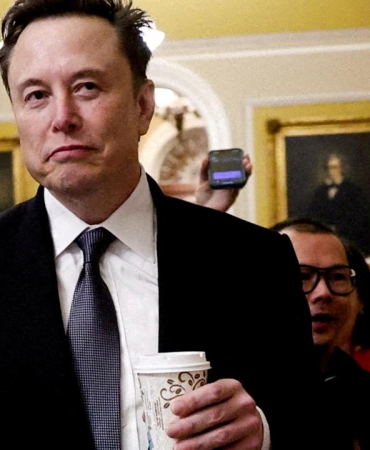 elon-musk-reuters-2330871.jpg
