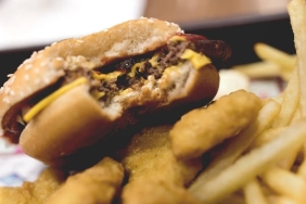 fast-food-1610008.jpg