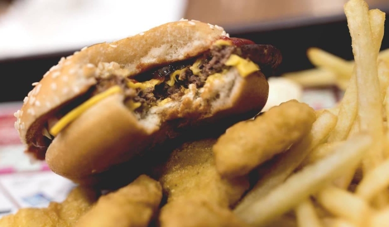 fast-food-1610008.jpg