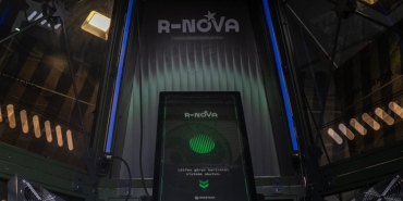 r-nova-2493123.jpg